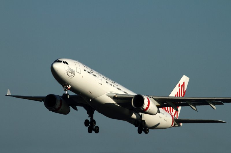 VIRGIN AUSTRALIA AIRBUS A330 200 SYD RF IMG_0324.jpg