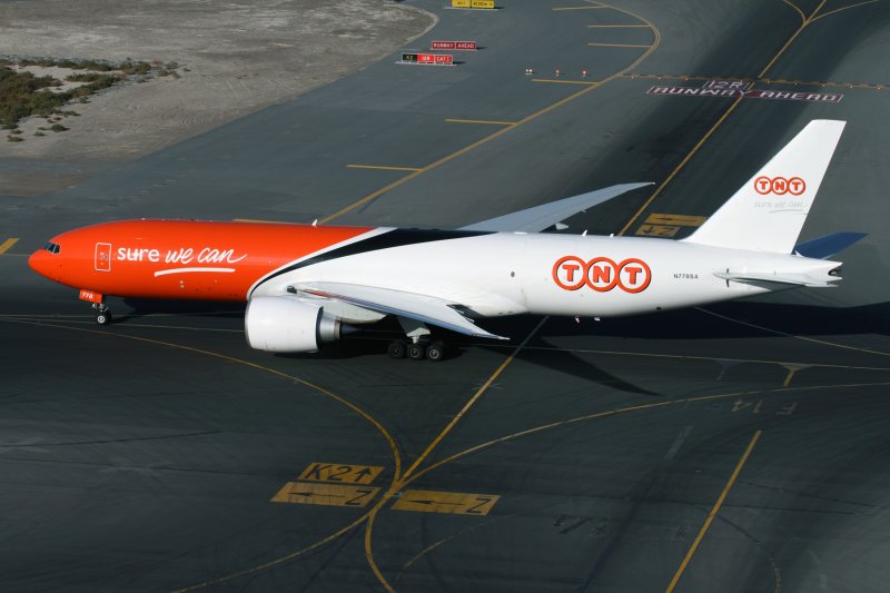 TNT BOEING 777F DXB RF IMG_1623.jpg