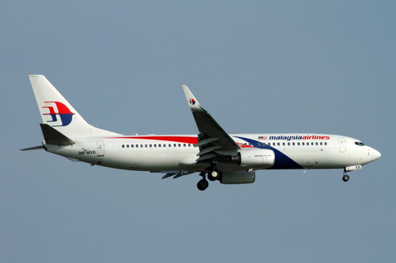 MALAYSIA AIRLINES BOEING 737 800 BKK RF IMG_1897.jpg