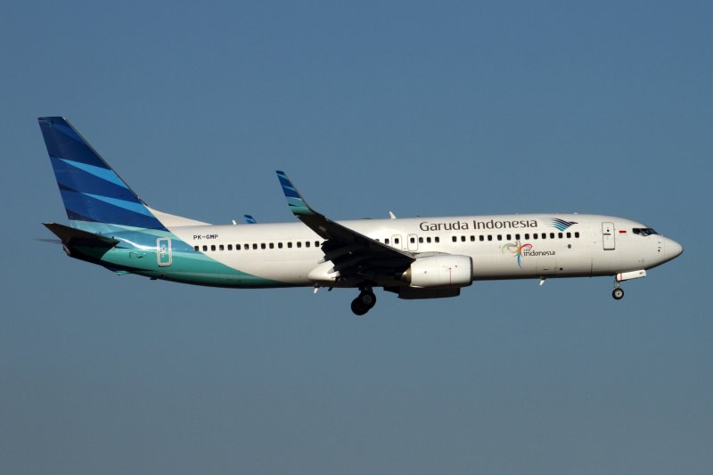 GARUDA INDONESIA BOEING 737 800 PER RF IMG_3095.jpg