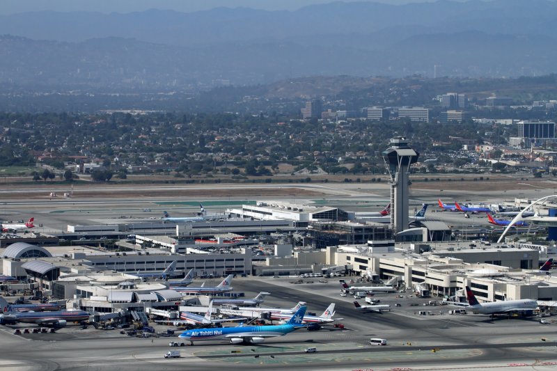 LOS ANGELES AIRPORT RF IMG_5098.jpg