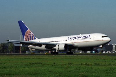 CONTINENTAL BOEING 767 200 AMS RF 1774 10.jpg