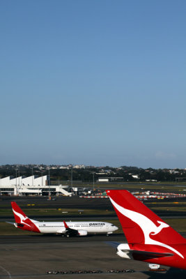 QANTAS AIRCRAFT SYD RF IMG_9898.jpg