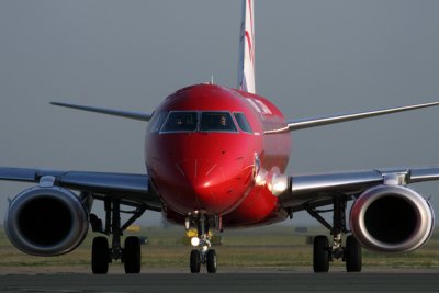 VIRGIN BLUE EMBRAER 190 BNE RF IMG_0451.jpg