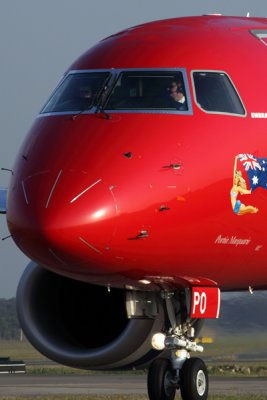 VIRGIN BLUE EMBRAER 190 BNE RF IMG_0459.jpg