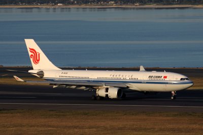 AIR CHINA AIRBUS A330 200 SYD RF IMG_0726.jpg