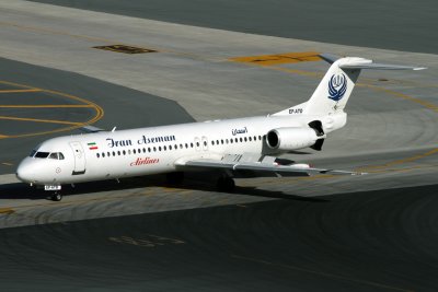 IRAN ASEMAN FOKKER 100 DXB RF IMG_1486.jpg