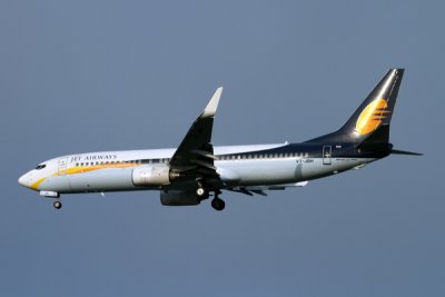 JET AIRWAYS BOEING 737 800 BKK RF IMG_2358.jpg