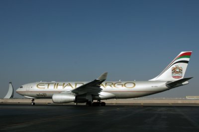 ETIHAD CARGO AIRBUS A330 200F AUH RF IMG_2181.jpg