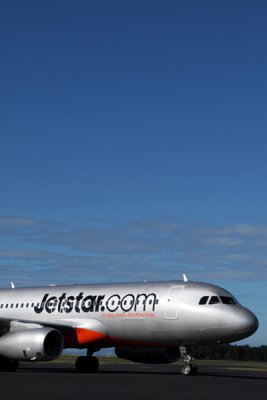 JETSTAR AIRBUS A320 HBA RF IMG_2929.jpg