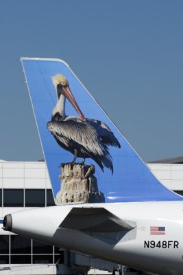 FRONTIER AIRBUS A318 LAX RF IMG_5786.jpg