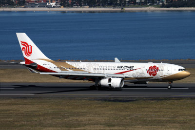 AIR CHINA AIRBUS A330 200 SYD RF IMG_6157.jpg