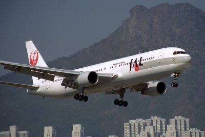 JAPAN AIRLINES BOEING 767 300 HKG RF 1096 23.jpg
