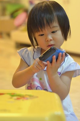 A young iPhone fan