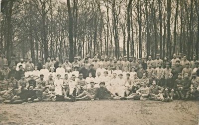 Convalescents dans le parc