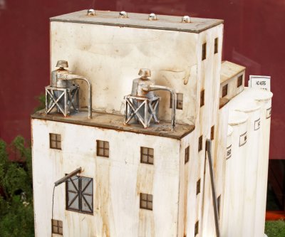 Silo 3.jpg