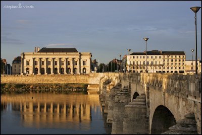Office de Tourisme / Pont Cessart