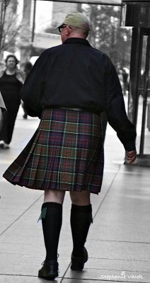 Men in skirts 4