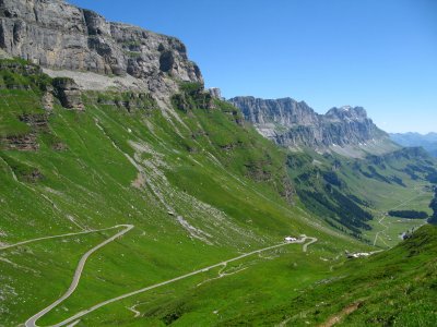 033 Road winding down to Urnerboden Valley.jpg