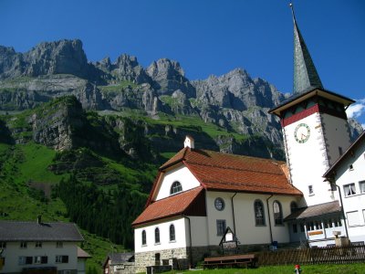 Kirche Urnerboden.jpg