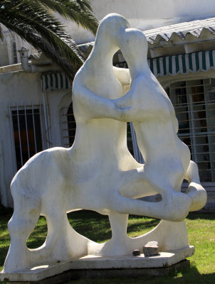 Sculpture in La Barra