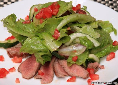 Sirloin Steak Salad with Balsamic Herb Vinagrette