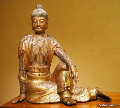 Figure of Bodhisattva Guanyin