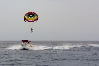 DSC01285 - Parasailing