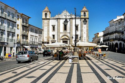 public square -  Evora