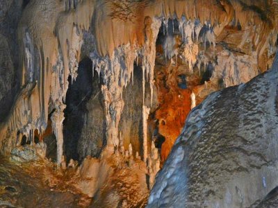 Trezkinn cave stalactites