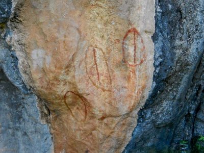 Aboriginal art (100 years old) in Chillagot