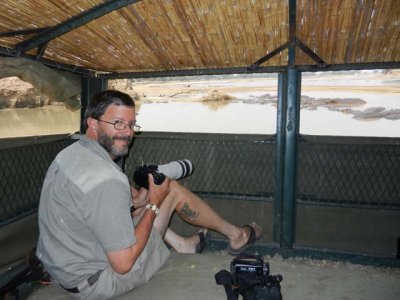 Jim gets settled to take hippo photos