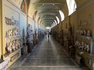 Hall of statues, Vatican