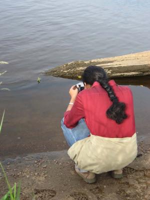 Swati finding more insects (she studies Tiger Beetles)