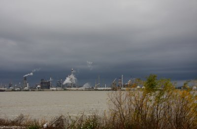 Cold, windy day on the Mississippi River