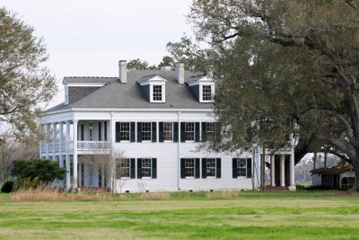 Felicity Plantation House - side view