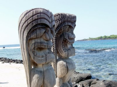 Hawaiian Statues
