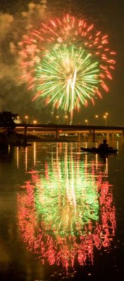 Fireworks_D728969-1.jpg