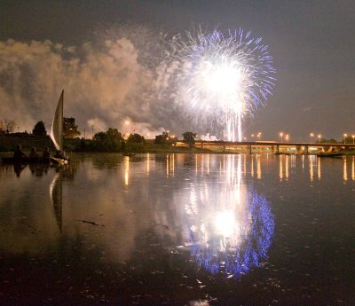 sail-Fireworks_D729070-1.jpg