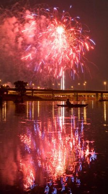 Fireworks_D728992-1-2.jpg