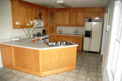 810Kitchen.JPG