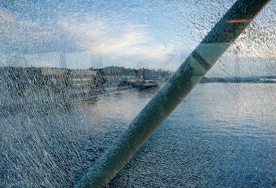 View Through Cracked Glass-6068.jpg