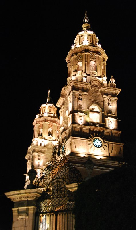 CATEDRAL Morelia de noche