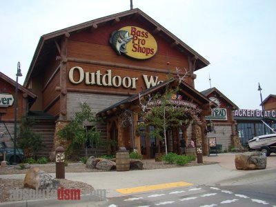 Jul_2011_BassPro2.jpg