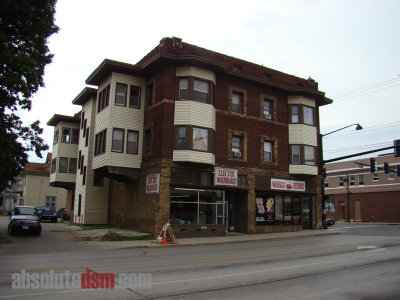 Aug_2011_Highland_Park_Laundry.jpg