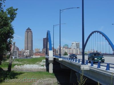 downtown from mlk arched bridge.jpg