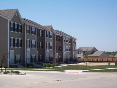 Creekside Townhomes1.JPG