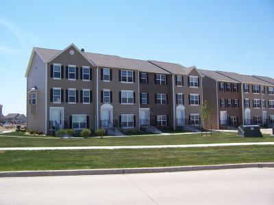 Creekside Townshomes2.JPG