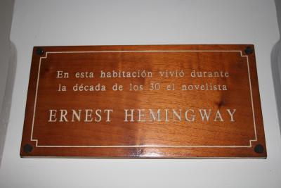 Ernest Hemingway lived in Ambos Mundos in 1930s