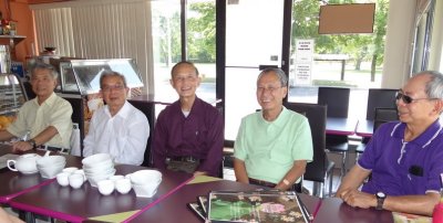 L to R: Nga^n, Tha^n, Tua^'n, Le^., Cha^'n